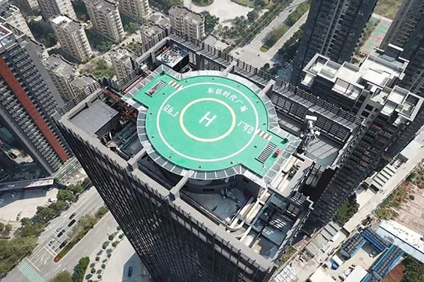 為什么高樓設置直升機停機坪有那么多要求,與地面的停機坪有什么不同